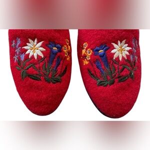Italian Tirol Red Embroidered Wool Felt Floral Mule Slipper Shoes